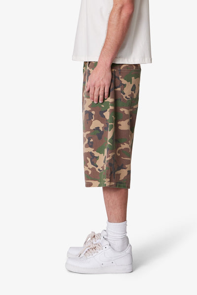 Baggy-Camo-Twill-Shorts-Woodland-Camo-4_0e6f7a11_600x600.jpg