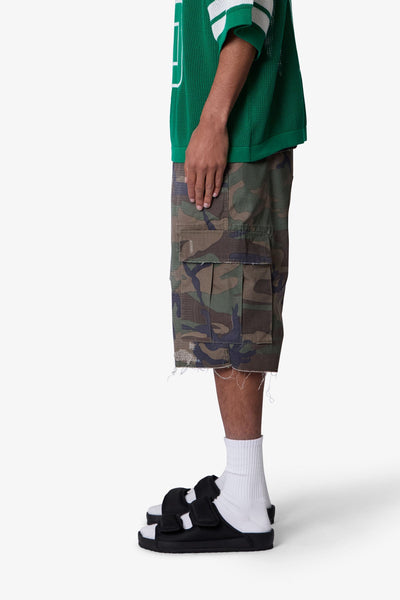 Baggy-Distressed-Cargo-Shorts-Washed-Camo-4_600x600.jpg