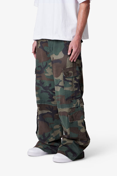 Baggy-Rave-Cargo-Pants-Camo-3_600x600.jpg