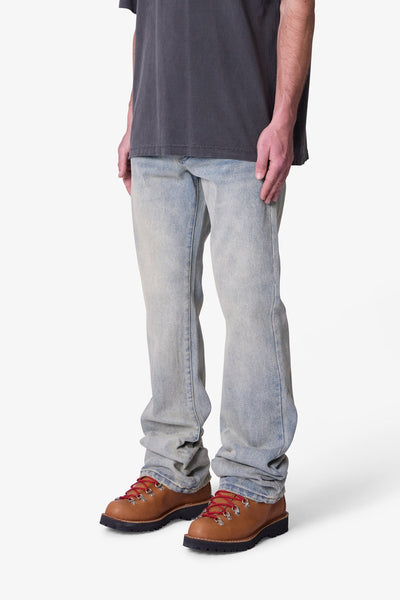 Bootcut-Denim-Light-Vintage-3_600x600.jpg