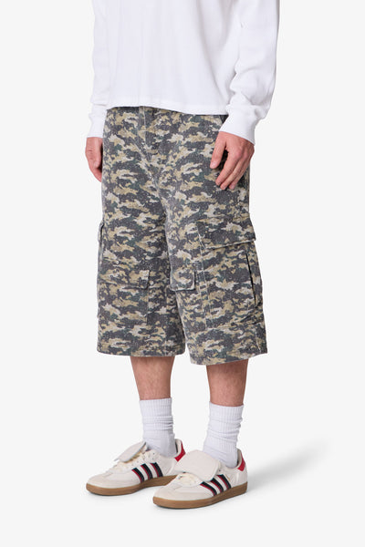Distressed-Ultra-Baggy-Cargo-Shorts-Camo-3_600x600.jpg