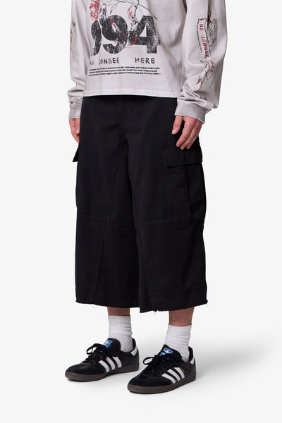 Extra-Long-Cargo-Shorts-Black-3_1b617055_600x600.jpg