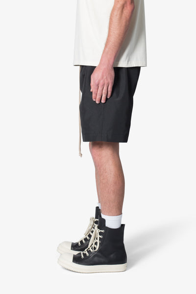 Mud-Shorts-Black-4_600x600.jpg