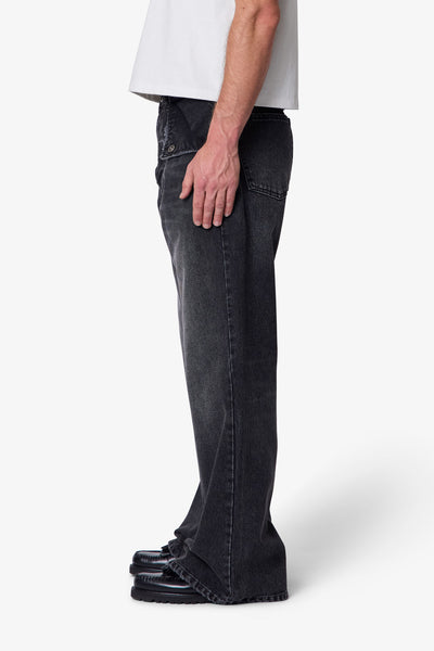 Mule-Pocket-Kick-Flare-Denim-Washed-Black-4_600x600.jpg
