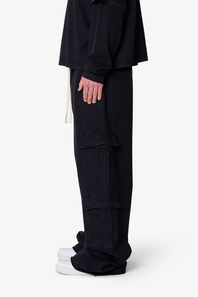 Ultra-Baggy-Cargo-Sweatpants-Vintage-Black-4_600x600.jpg