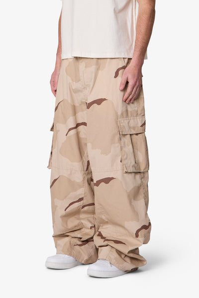 Ultra-Baggy-Military-Cargo-Pants-Desert-Camo-3_600x600.jpg