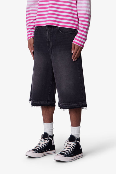 Ultra-Baggy-Raw-Hem-Denim-Shorts-Washed-Black-3_600x600.jpg