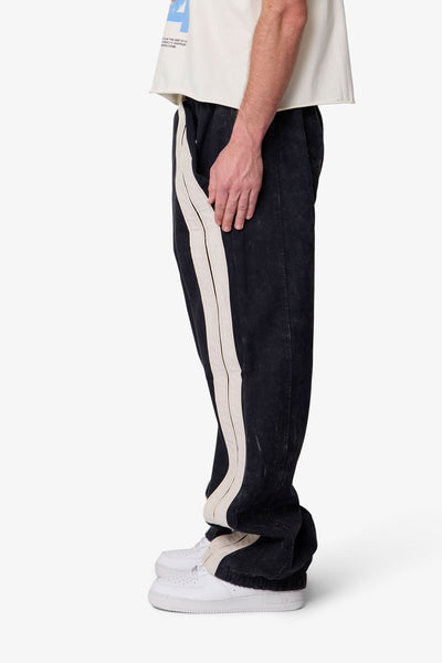 Ultra-Baggy-Stripe-Twill-Pants-BlackWhite-4_600x600.jpg